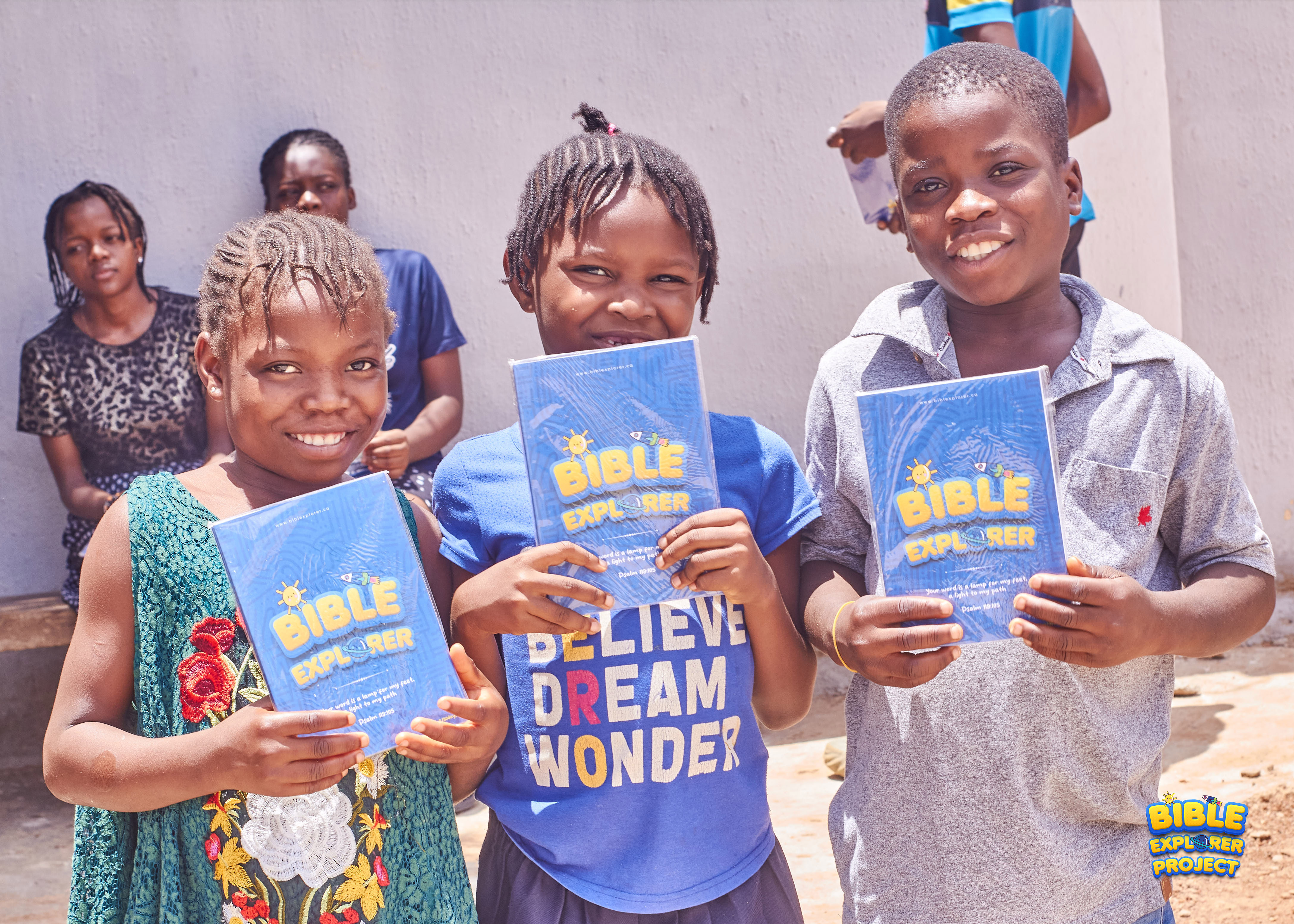 Children reading Bible